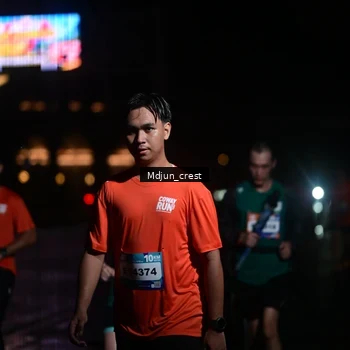 Runner Photo 7856437