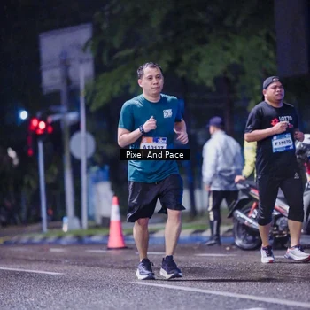 Runner Photo 7856446