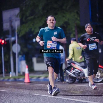 Runner Photo 7856449