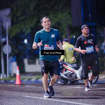 Runner Photo 7856453