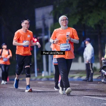 Runner Photo 7856530