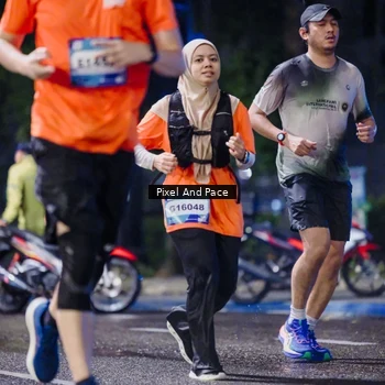 Runner Photo 7856551