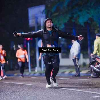 Runner Photo 7856565