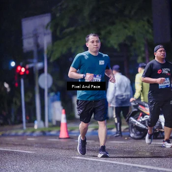 Runner Photo 7856569