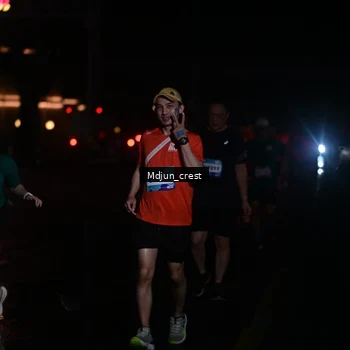 Runner Photo 7856576
