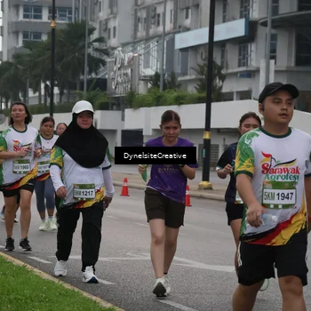 Runner Photo 7856590