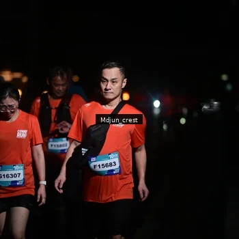 Runner Photo 7856671