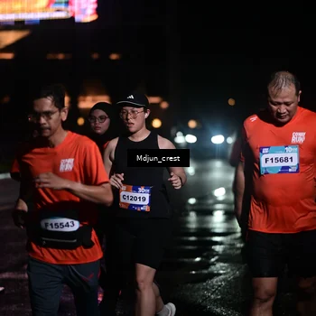 Runner Photo 7856767
