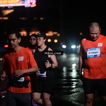 Runner Photo 7856778