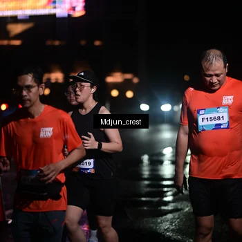 Runner Photo 7856789