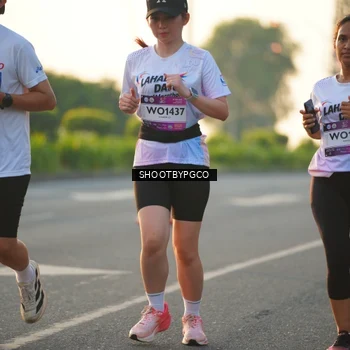 Runner Photo 7856804