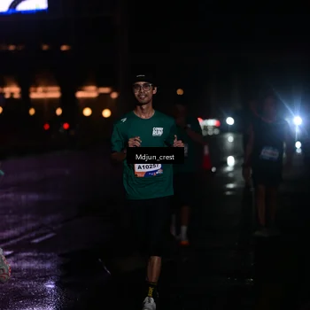 Runner Photo 7856898