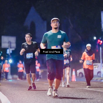 Runner Photo 7856910