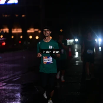 Runner Photo 7856916