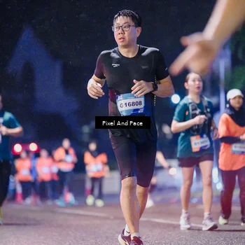 Runner Photo 7856920