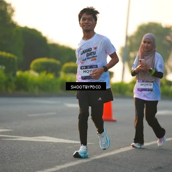 Runner Photo 7856921