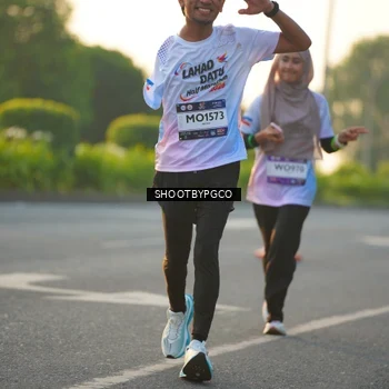 Runner Photo 7856972