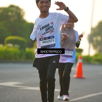 Runner Photo 7856975