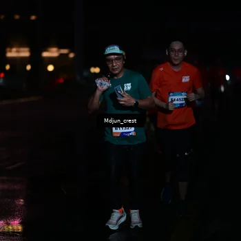 Runner Photo 7856998