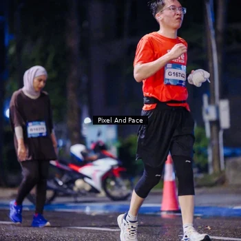 Runner Photo 7857003
