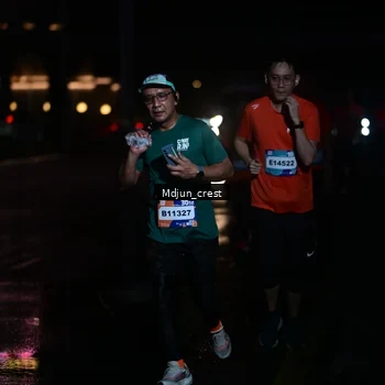 Runner Photo 7857013