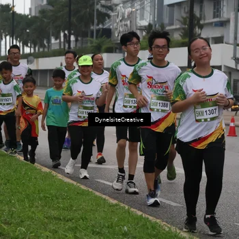 Runner Photo 7857035