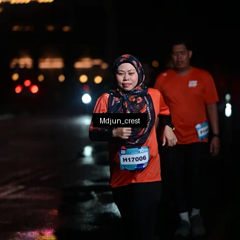 Runner Photo 7857056