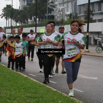 Runner Photo 7857073
