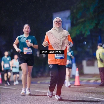 Runner Photo 7857105