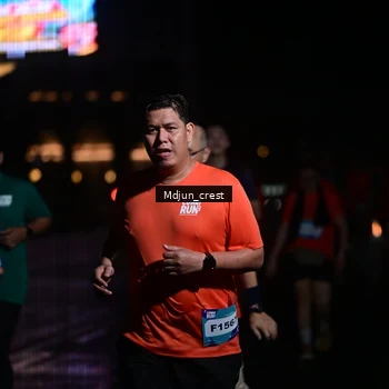 Runner Photo 7857159