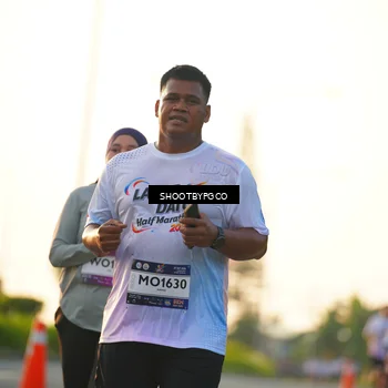 Runner Photo 7857218