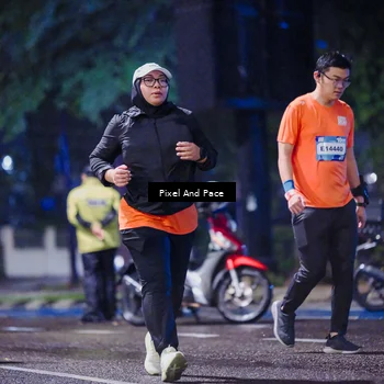 Runner Photo 7857243