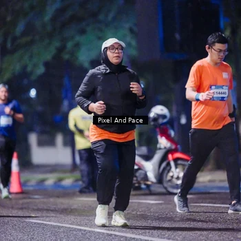 Runner Photo 7857244