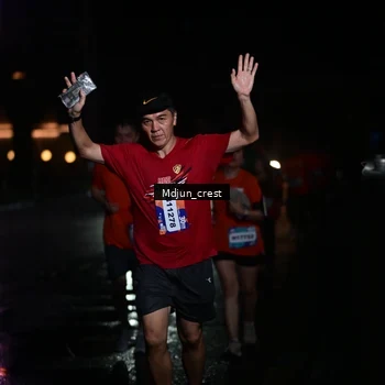 Runner Photo 7857336