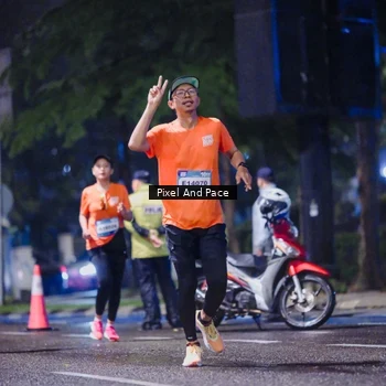 Runner Photo 7857340
