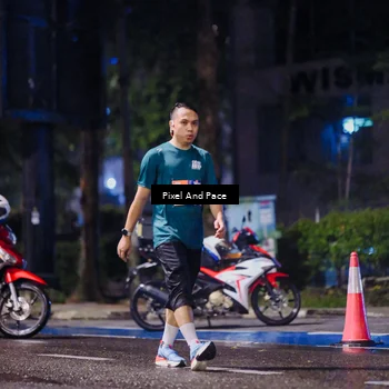 Runner Photo 7857381