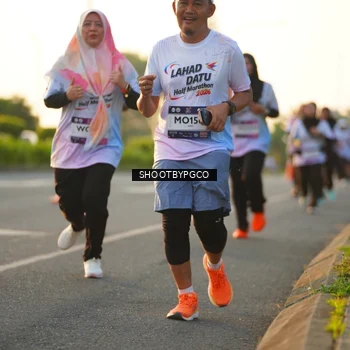 Runner Photo 7857383
