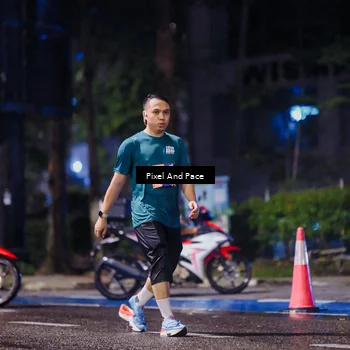 Runner Photo 7857384