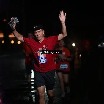 Runner Photo 7857405