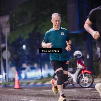 Runner Photo 7857413