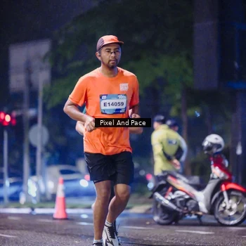 Runner Photo 7857423