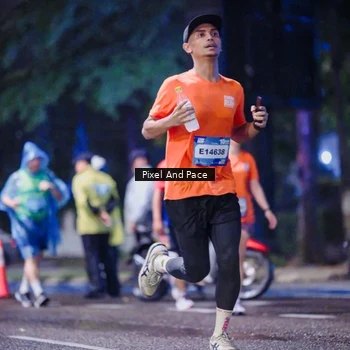 Runner Photo 7857607
