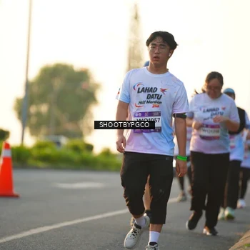 Runner Photo 7857673