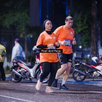 Runner Photo 7857754