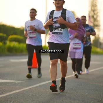 Runner Photo 7857768