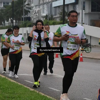 Runner Photo 7857811