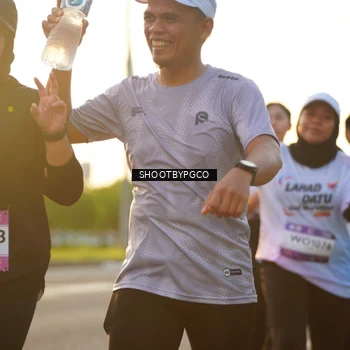 Runner Photo 7857911
