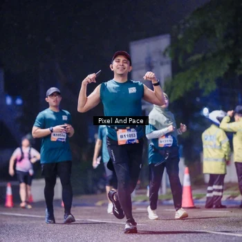 Runner Photo 7857918