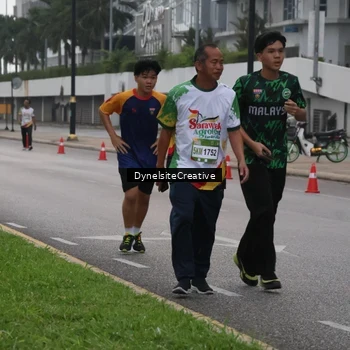 Runner Photo 7857937