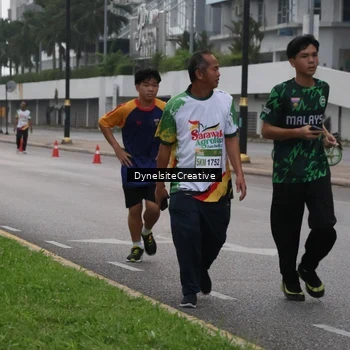 Runner Photo 7857990